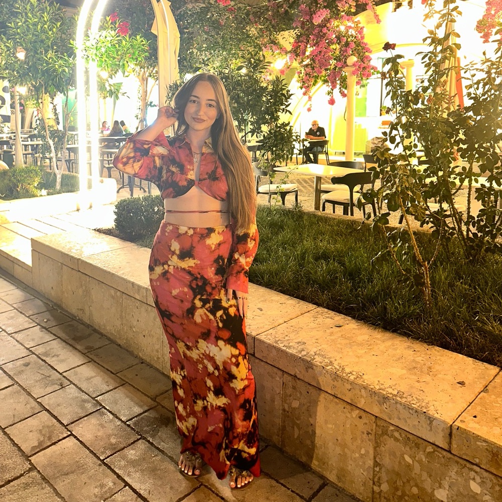 us6/M Na-kd fashion maxi skirt set with crop top tie top
